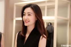 王丽坤有多少钱？内蒙姑娘身价如何