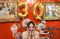 林采缇洋装中洞大开 三围多大神秘三角形现形