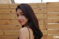 贾青送导演原味内裤怎么回事