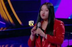 锤娜丽莎参加过什么女团 感觉看到了贾玲