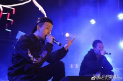 kc左元杰黑料揭秘 这是男版周冬雨吗