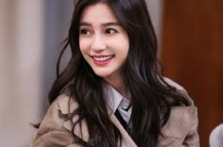 Angelababy遭爆当野模在日本陪酒？造谣者下场赔偿金曝光