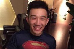 死亡宣告直播打女视频怎么回事 四肢全瘀青女友再遭毒手