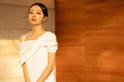 张靓颖事件整理 被当小三新男友同居