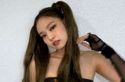 Jennie心理出状况 神人分析yg娱乐内幕