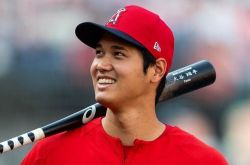 福原爱同游高帅男遭起底 早稻田学弟20多岁年收近1500万