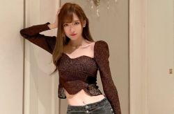 腐团儿被封刚复出又来作 裙子穿太短差点走光