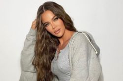 科勒卡戴珊广告被吐槽脸部僵硬 整容爆对比照