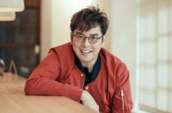 港星谭咏麟陷睡粉风波内幕