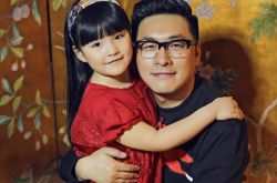 王岳伦3度被拍到出轨 官宣离婚反咬老婆外遇怎么回事