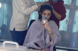 毛晓彤脸肿被质疑动刀 喊冤太早起没消肿就拍完了