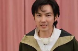 钟汉良脸蛋僵硬 美容针打多了吧？