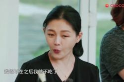 具俊晔52岁还要妈妈挑鱼刺 大S剥虾论狠酸真配