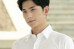 肖奈网吧初见贝微微,肖奈和贝微微成网游侠侣