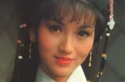 郑少秋电视剧飞鹰成古装经典 女主赵雅芝古装扮相惊为天人 