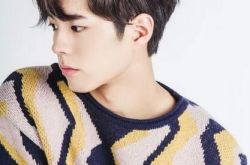 韩国电视剧海报展现神奇复古风 朴宝剑锅盖头演围棋天才 