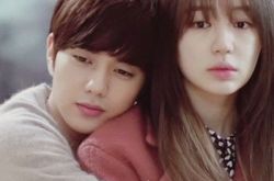 尹恩惠俞承豪想你剧照唯美到窒息 两人相拥失声痛哭太虐心 