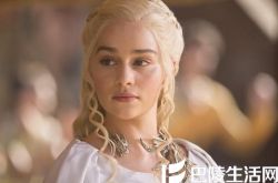 美剧权力的游戏床戏剧照　龙母首谈与马王床戏 