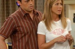 美剧老友记瑞秋的孩子是谁的？ 细数电视剧存在的误区 