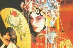 张国荣男扮女装剧照霸王别姬回顾 哥哥为拍此戏废寝忘食 