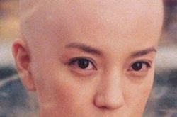 功夫足球赵薇化妆图片欣赏 饰演样貌奇丑的馒头皇后太极手 