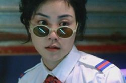 重庆森林剧照欣赏 王菲梁朝伟共谱浪漫爱情！ 