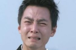 新警察故事吴彦祖哭图片演技出色 谢霆锋被勒休克惊险无比 