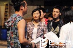 谢天华携妻陈法拉亮相 黄秋生吴镇宇捧场《变节》！ 