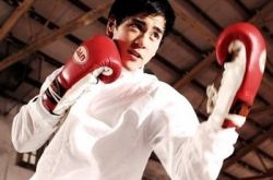 彭于晏拳击图变热血青年 《近在咫尺》赤膊上阵 