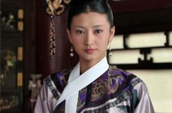 甄嬛传沈眉庄假孕在哪一集？ 斓曦诠释婉约后宫心扉楚楚动人 