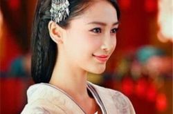 杨颖演过的古装电视剧有哪些？ 裸腿性感香肩粉嫩 