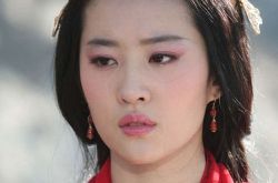 古装刘亦菲吻戏大盘点 《铜雀台》中上演被强奸戏码 