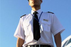 《云上的诱惑》谭凯的儿子照片获赞 首演父亲诠释浓情父爱 