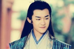 《思美人》易烊千玺屈原剧照曝光 气质卓然遗世独立 