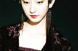 唐一菲红楼梦精美剧照曝光 性感路线成舆论焦点 