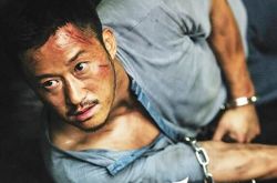 杀破狼2燃爆上海电影节 吴京张晋现场交杯获颁男神奖 