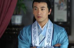 新圆月弯刀张智尧版上映 唐国强助阵不服老 