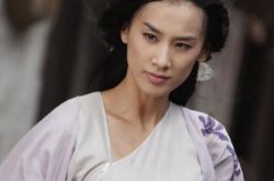 黄圣依演的电影白蛇传说票房捷报频传 白素贞称不敢演得离谱 