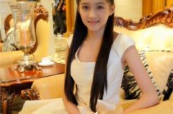 关晓彤身材照片美艳性感 逆天长腿让众网友膜拜 