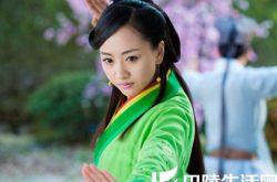 新版笑傲江湖插曲叫什么 杨蓉苦练武功为拍戏受伤 