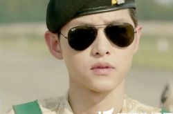 韩国爱情片电视剧太阳的后裔 精彩花絮让你一次过瘾 