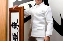 李小龙开创精武门陈真电影    李连杰甄子丹翻拍致敬经典 