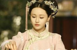 寂寞宫廷空欲晚剧照很虐狗 郑爽变女汉子恺威撩妹技能零分 