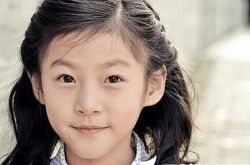 九头身美少女金赛纶大叔剧照   萝莉一年疯长20CM 