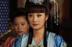 蒋林静古装图片温婉大气  狠毒皇后演技精湛惹众议 