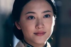 应采儿东方战场热播 “赵四小姐”演技获好评 