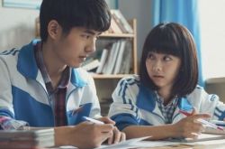 校园言情电视剧大打纯情路线  学渣谭松韵撞上学霸刘昊然 