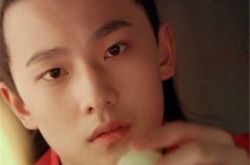 回味杨洋红楼梦图片 蒋梦婕仍力赞新红楼 