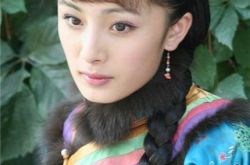 《上书房》杨幂古装全身照欣赏 被尊称大姑成灵魂人物 