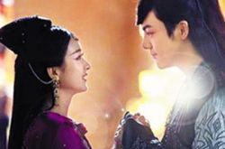 陈伟霆赵丽颖接吻图片显玄机 现实生活中两者被传恋情 